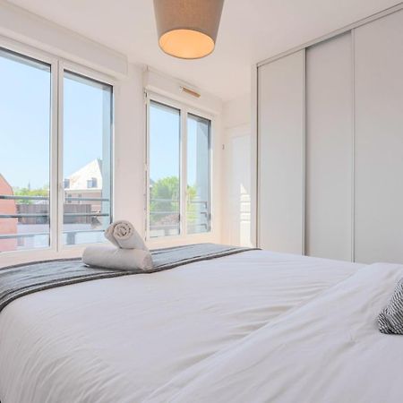Quiet 1 Bedroom Apartment Parking Old ليل المظهر الخارجي الصورة