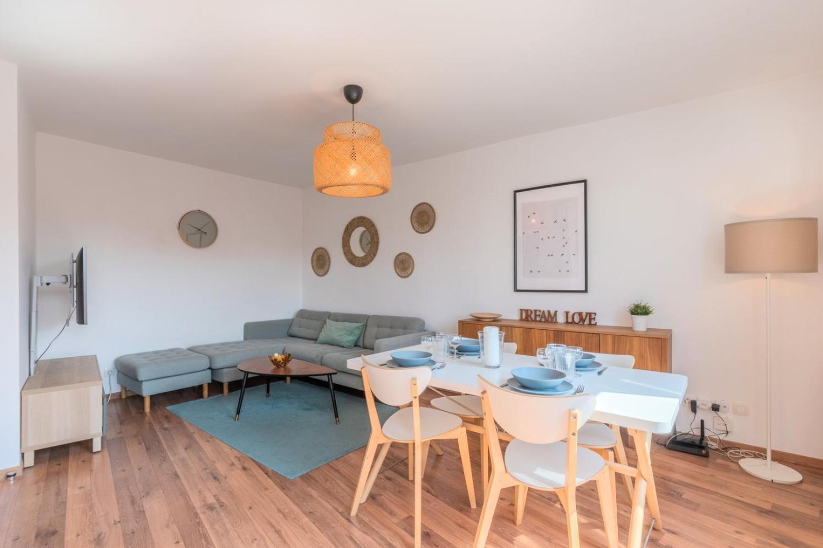 Quiet 1 Bedroom Apartment Parking Old ليل المظهر الخارجي الصورة