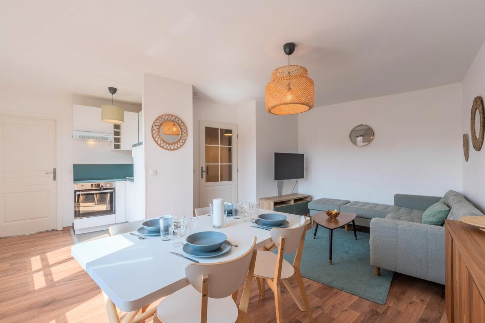 Quiet 1 Bedroom Apartment Parking Old ليل المظهر الخارجي الصورة
